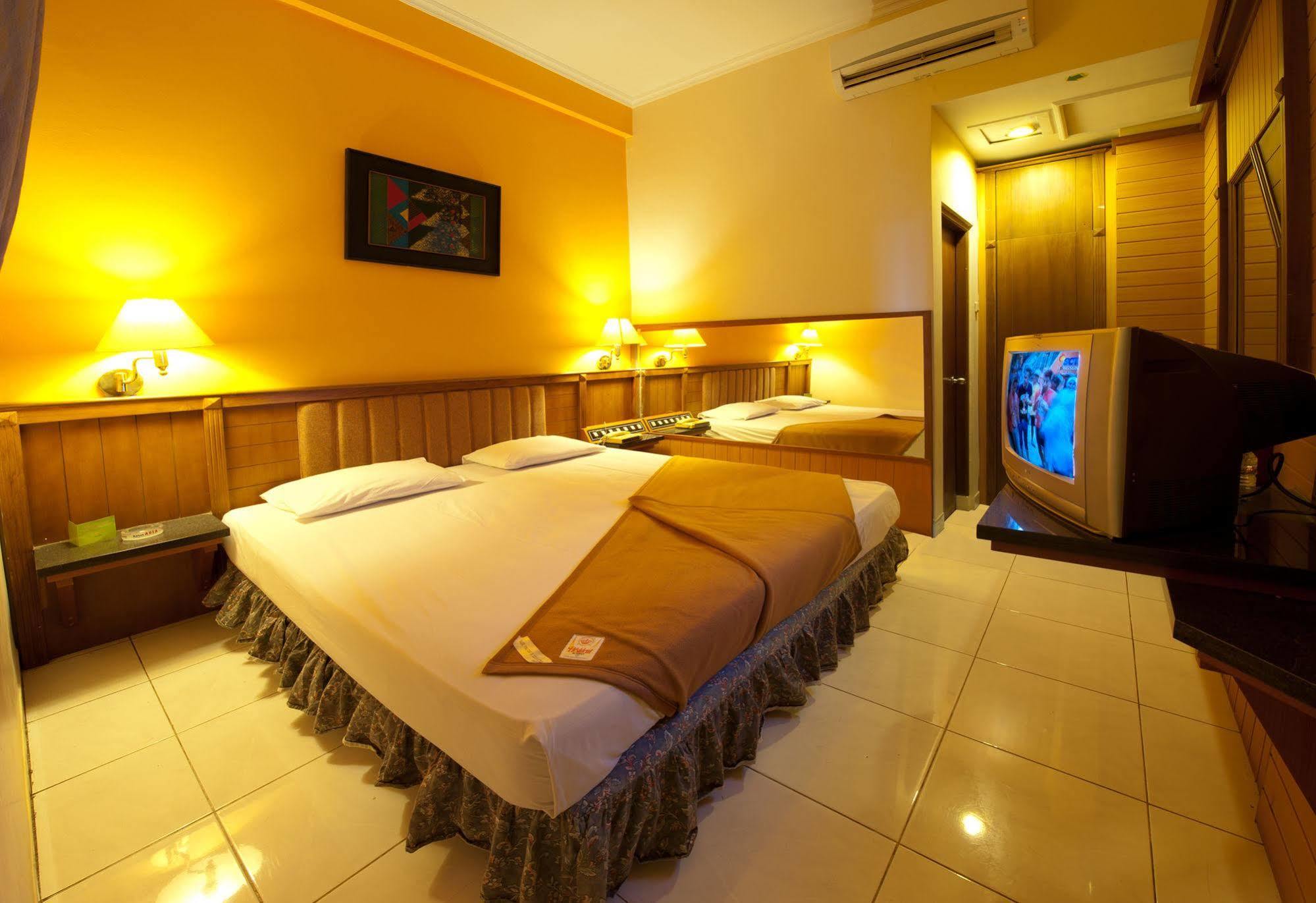 Hotel Hotel Asia 3*