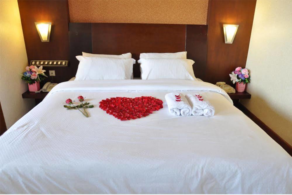 Hotel Asia Hotel