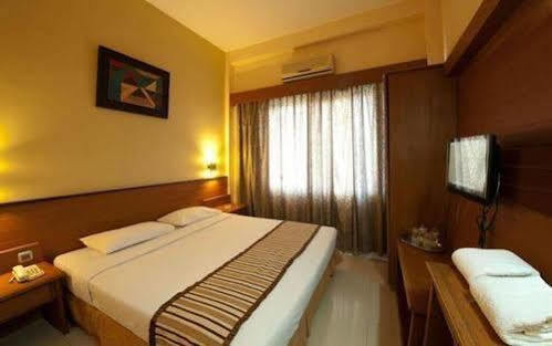 Hotel Asia Hotel